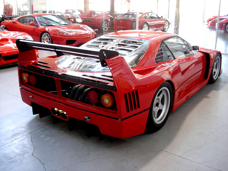 Illustration for article titled Ferrari F40 LM: Supercar Teardown